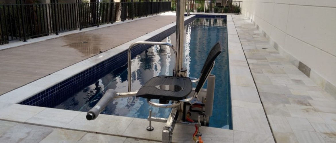 elevador de piscina, elevador para piscina, piscina com acessibilidade, access pool